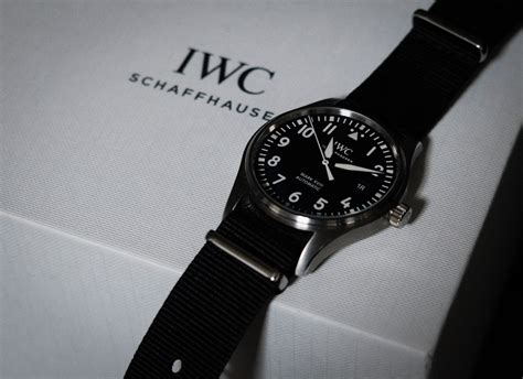 【安っぽい？】IWCマーク18をレビュー！17から乗り換えまし .